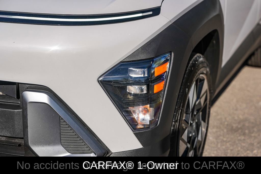 Used 2025 Hyundai Kona SEL AWD/4WD image 2
