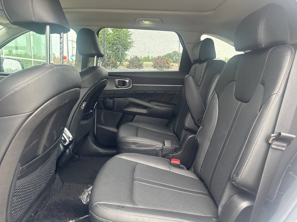 Used 2023 Kia Sorento SX FWD image 25