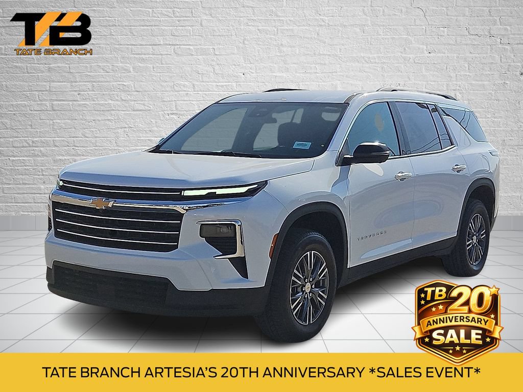 Used 2024 Chevrolet Traverse LT AWD/4WD image 1