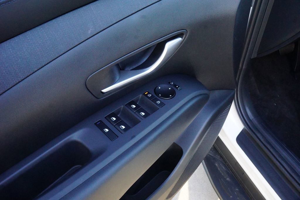 New 2026 Hyundai Tucson SEL image 17