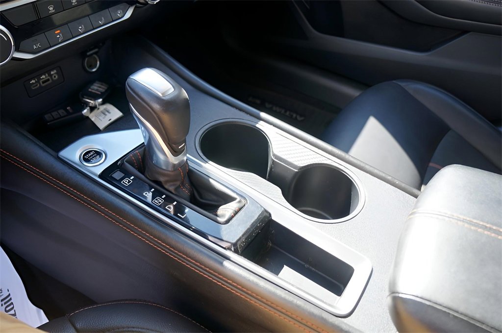 Used 2022 Nissan Altima 2.5 SR image 9