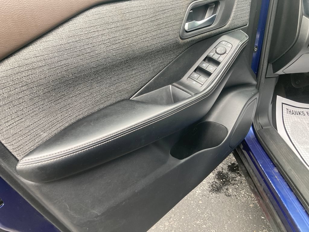 Used 2023 Nissan Rogue SV AWD/4WD image 13