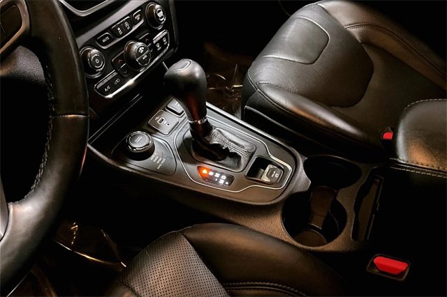 Used 2021 Jeep Cherokee Latitude Lux w/ Comfort/Convenience Group image 34