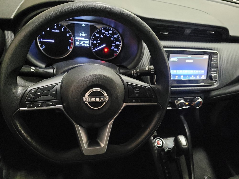 Used 2022 Nissan Kicks S image 22