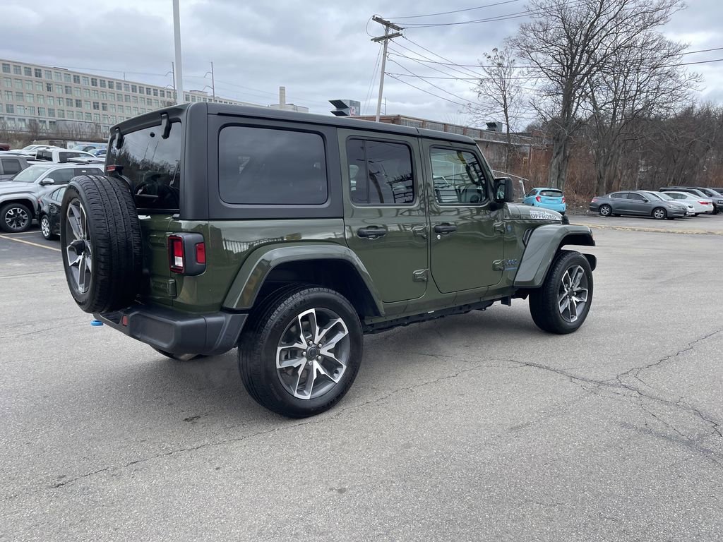 Used 2024 Jeep Wrangler Unlimited w/ Convenience Group image 8