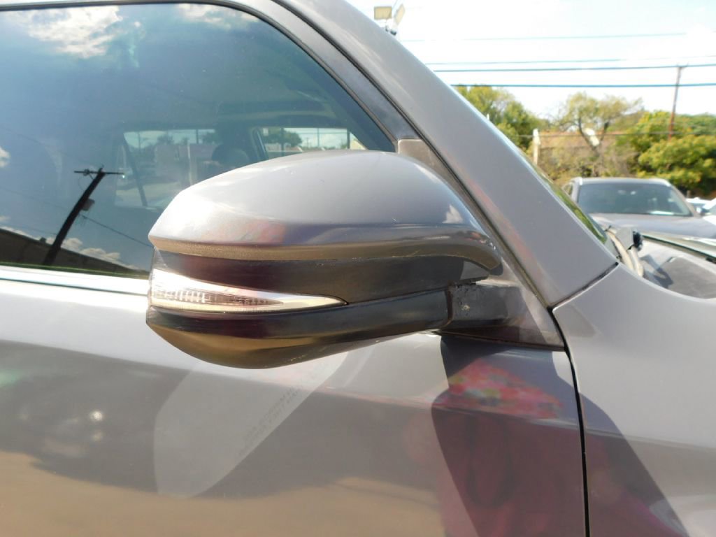 Used 2014 Toyota 4Runner SR5 image 10