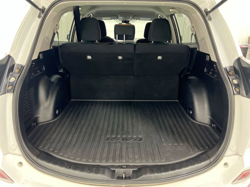 Used 2018 Toyota RAV4 LE w/ All Weather Liner Package image 23