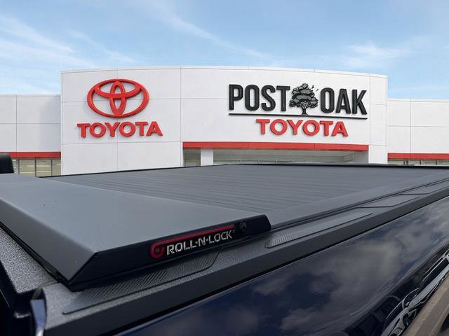 Used 2023 Toyota Tundra Platinum AWD/4WD image 17