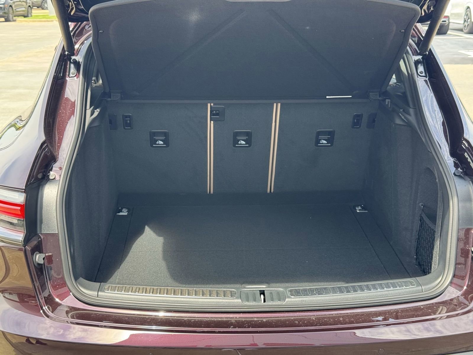 New 2025 Porsche Macan image 14