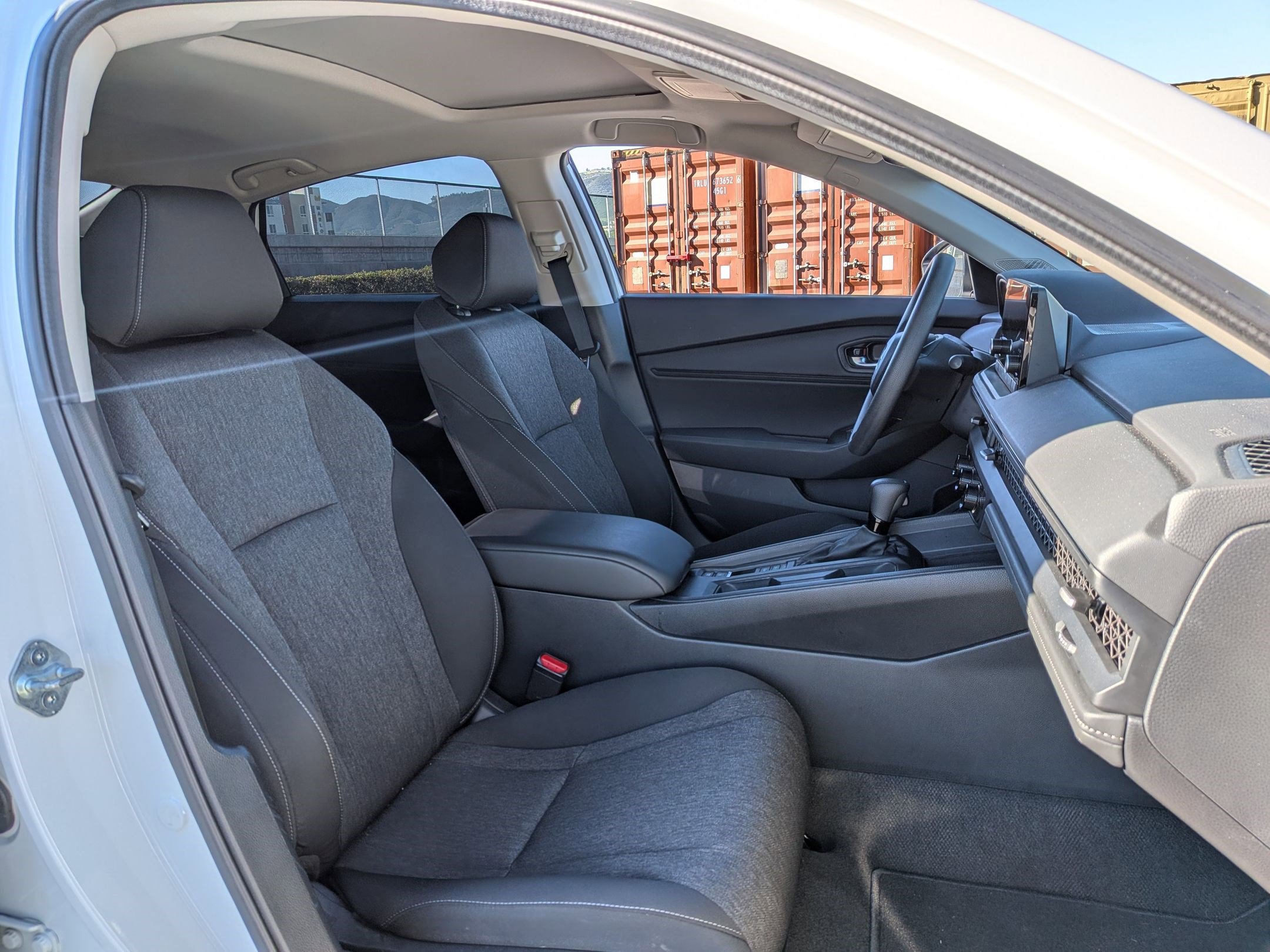 Used 2025 Honda Accord SE image 31