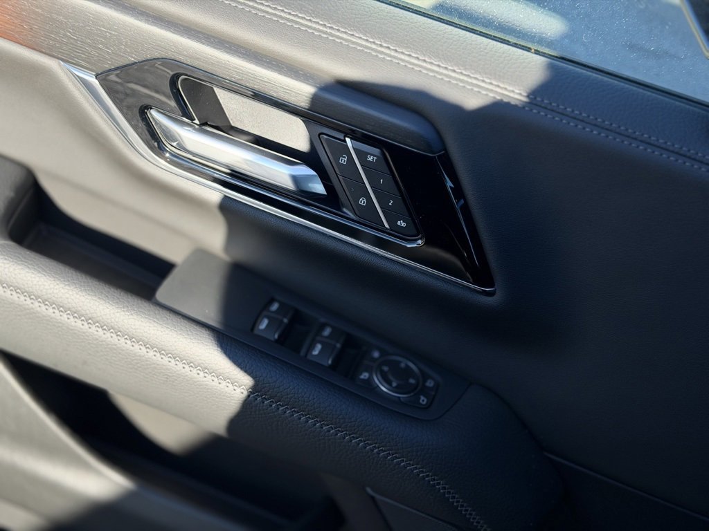 New 2026 GMC Yukon XL Denali image 19