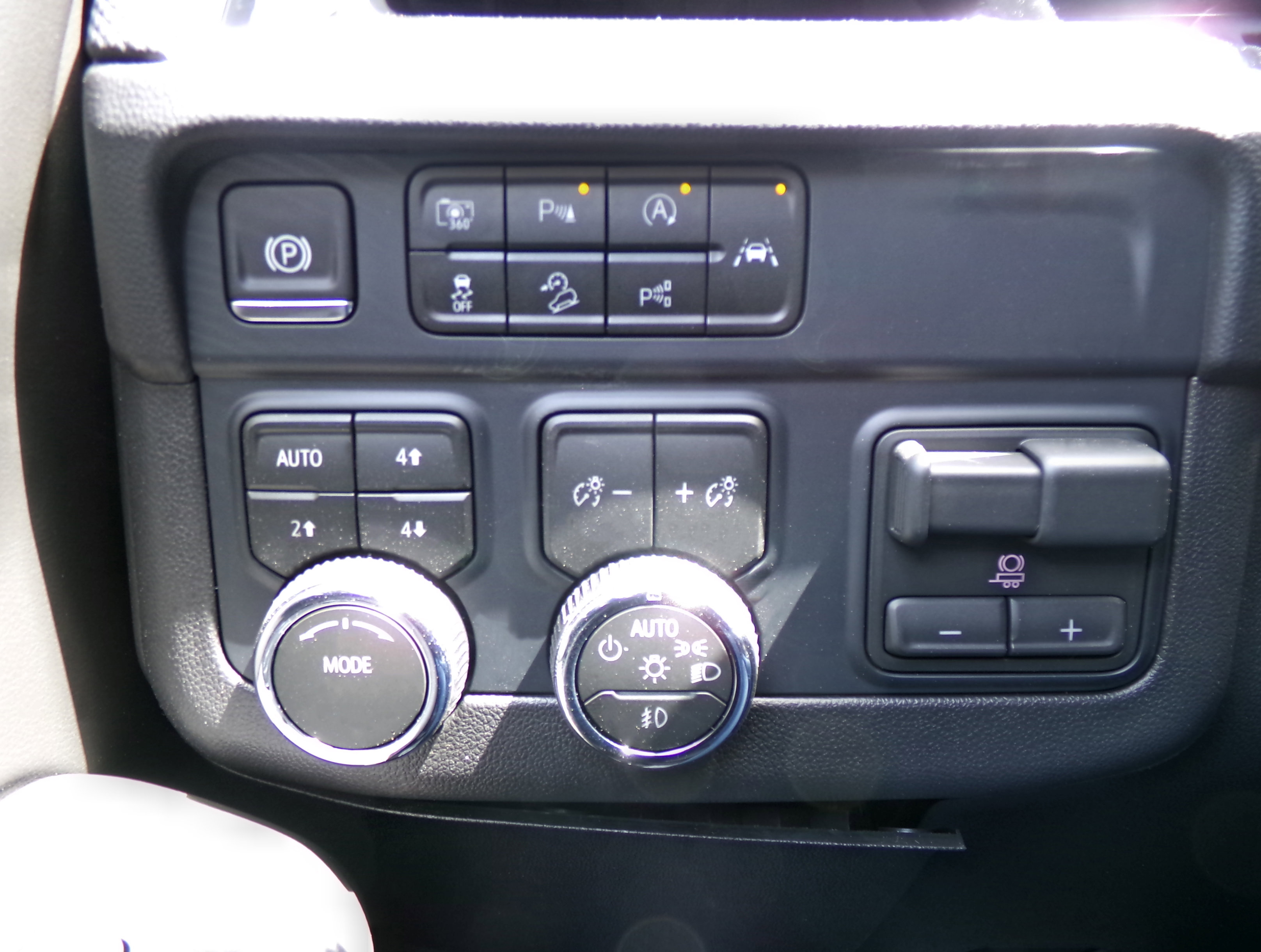 New 2026 Chevrolet Tahoe RST image 9