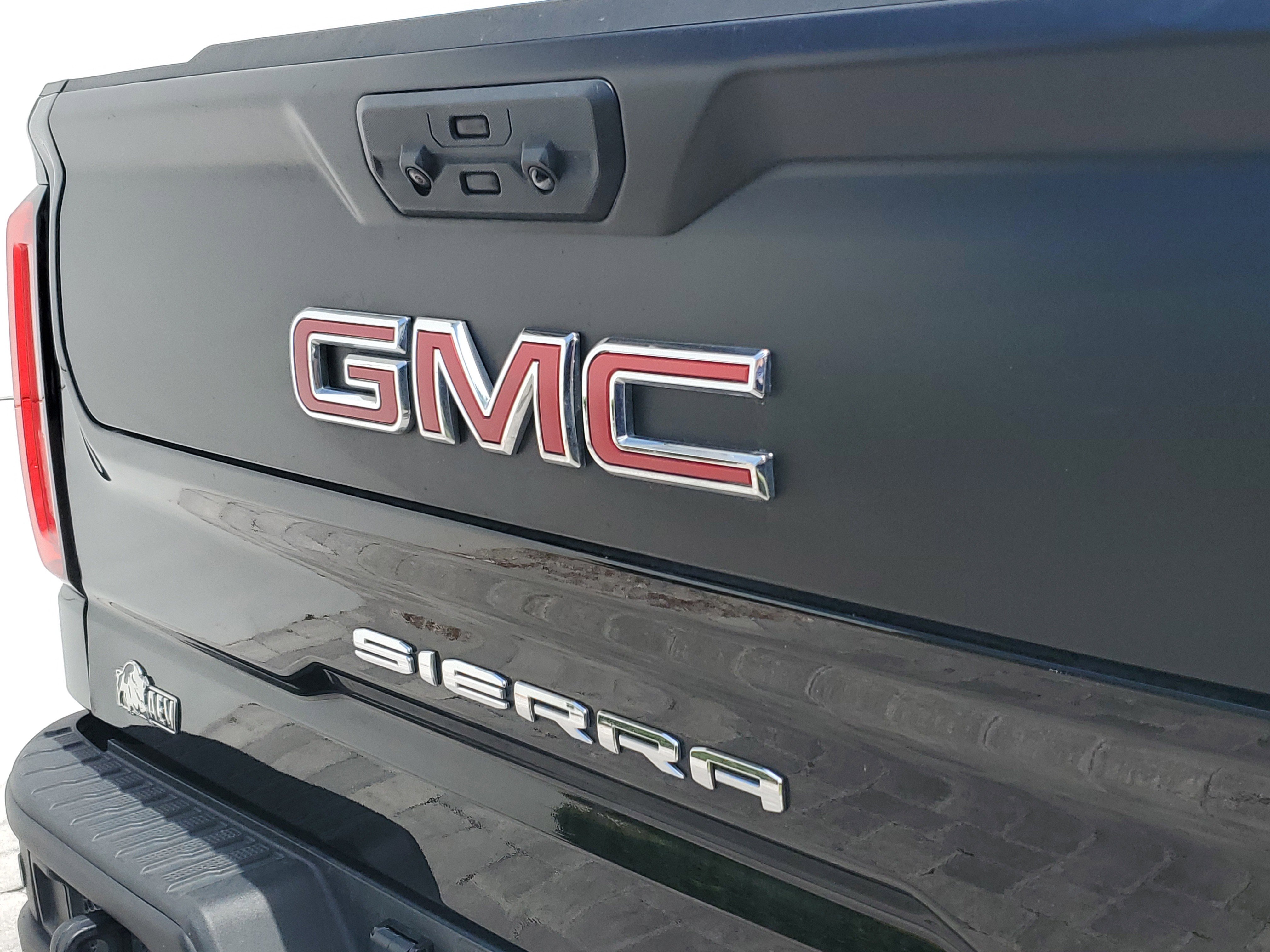 Used 2024 GMC Sierra 1500 AT4X w/ AT4X AEV Edition AWD/4WD image 7
