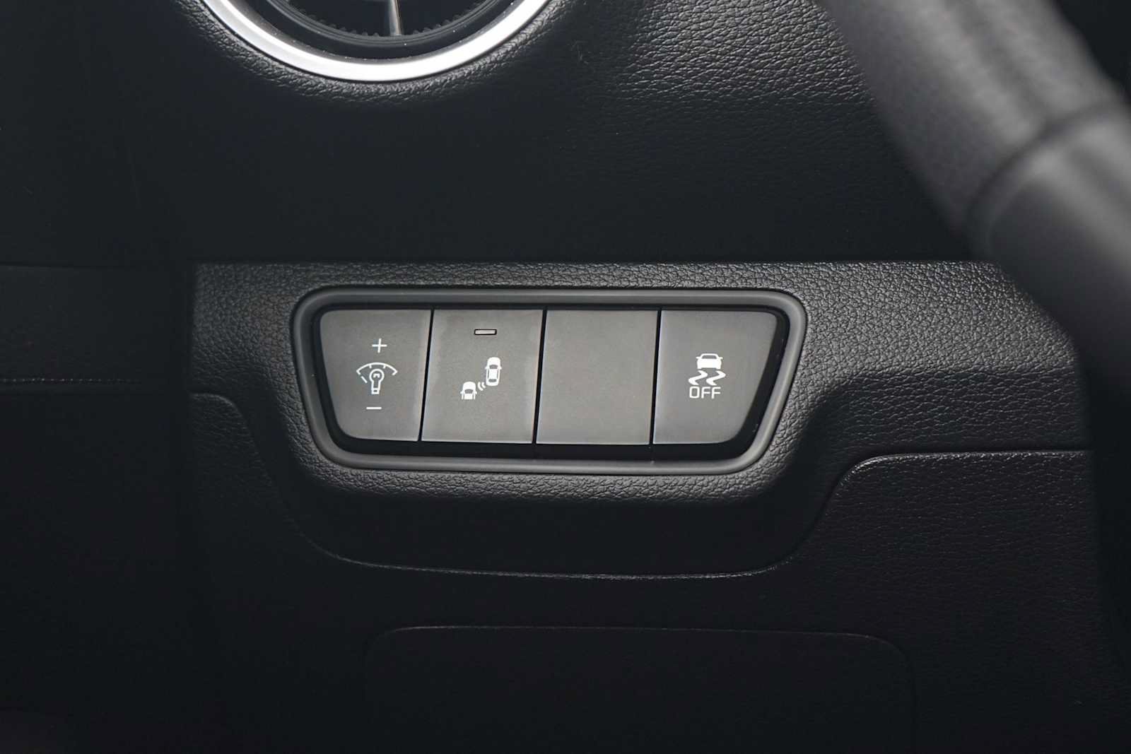 Used 2023 Kia Forte GT-Line FWD image 23