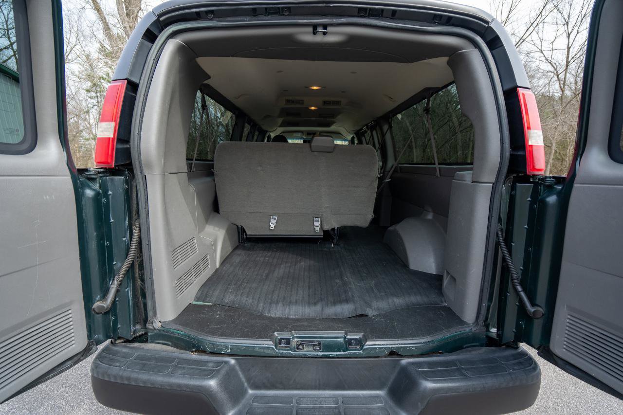 Used 2014 Chevrolet Express 3500 LS image 21