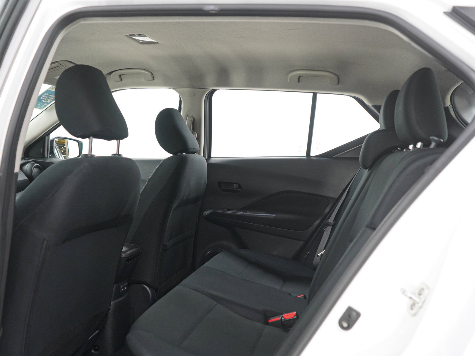 Used 2024 Nissan Kicks S FWD image 17
