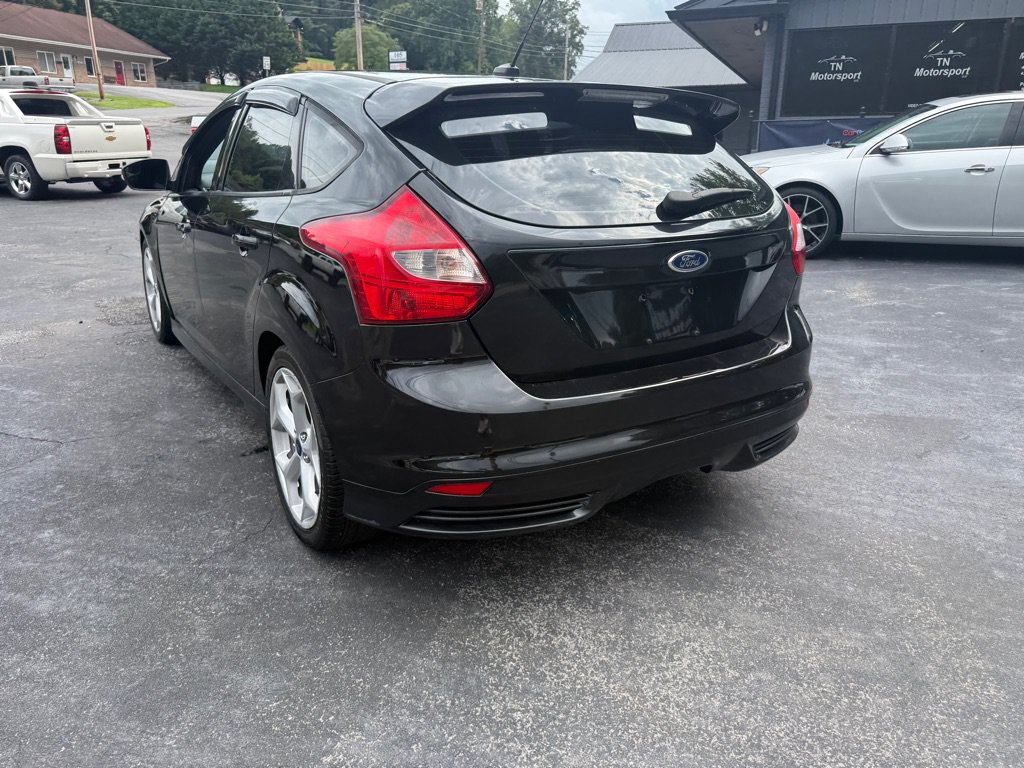 Used 2014 Ford Focus ST w/ Equipment Group 202A FWD image 17