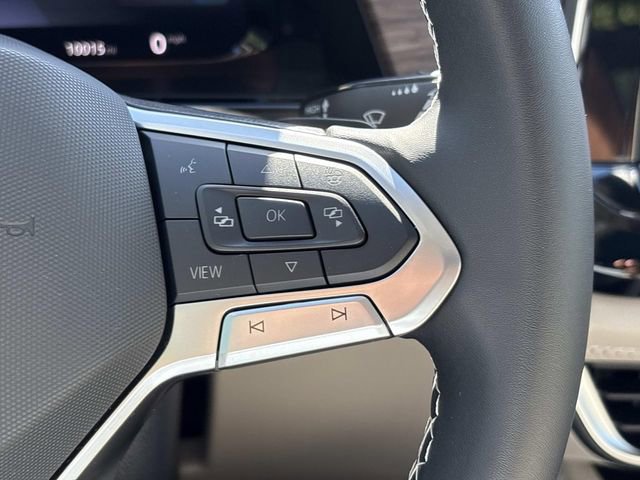 Used 2025 Volkswagen Atlas SEL AWD/4WD image 30