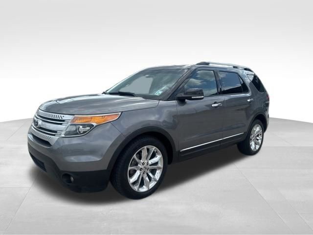 Used 2013 Ford Explorer XLT image 3