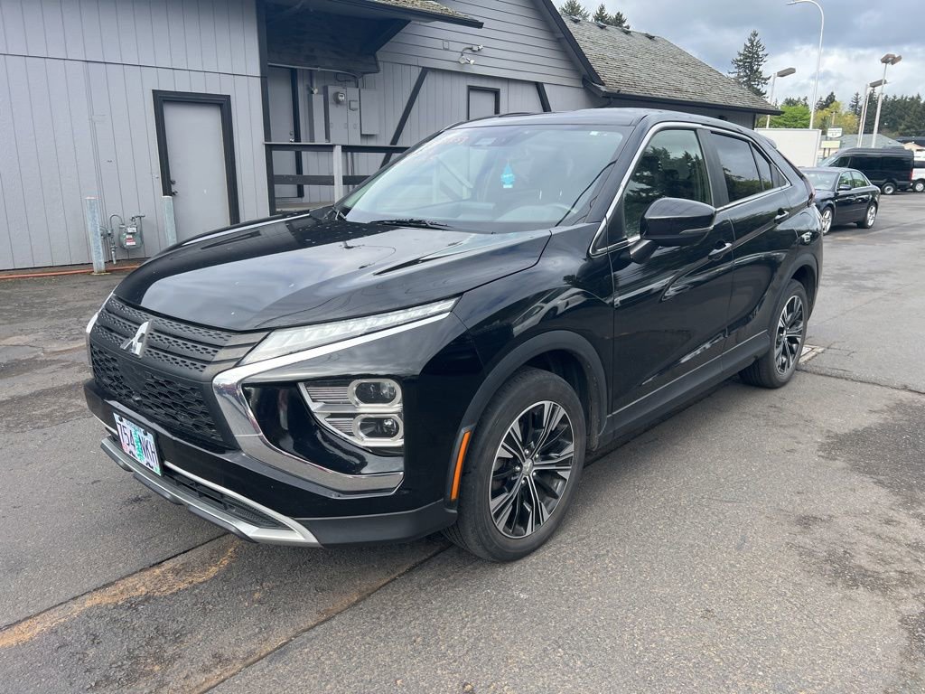 Used 2022 Mitsubishi Eclipse Cross SE image 2