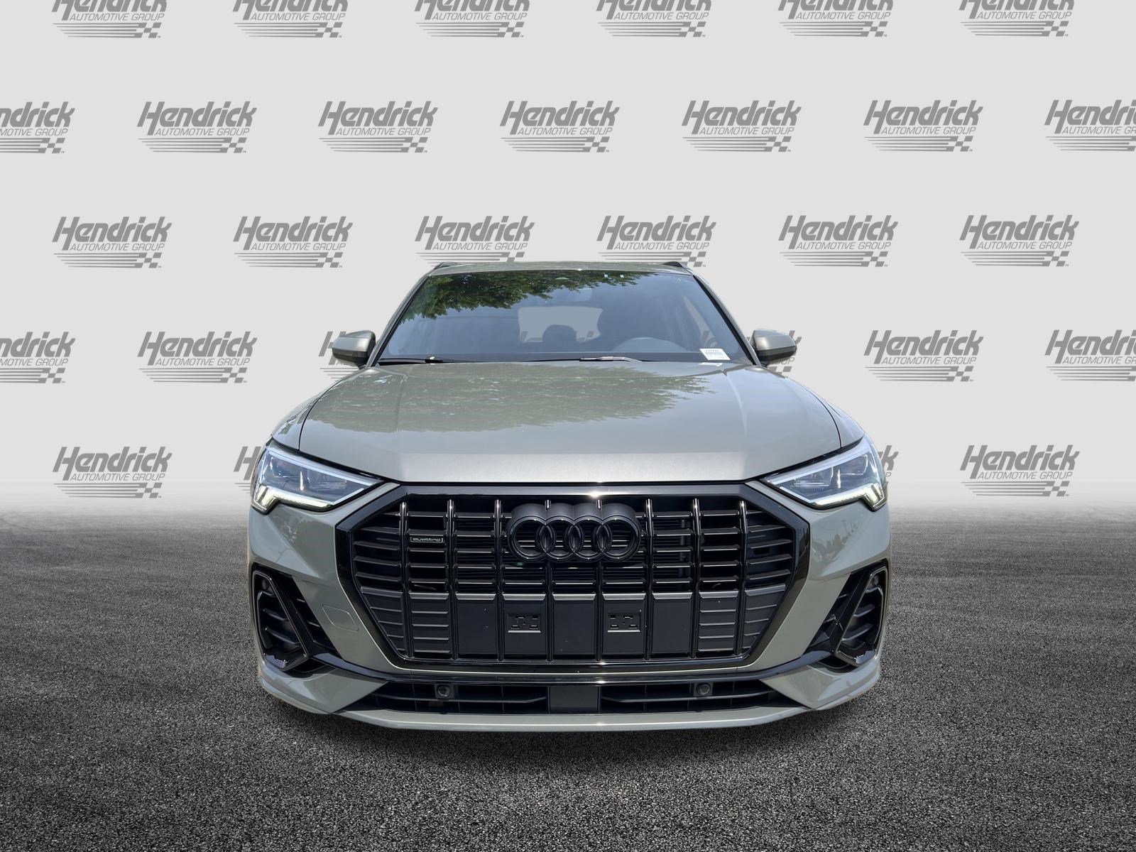 Used 2025 Audi Q3 2.0T Premium w/ Convenience Package AWD/4WD image 3