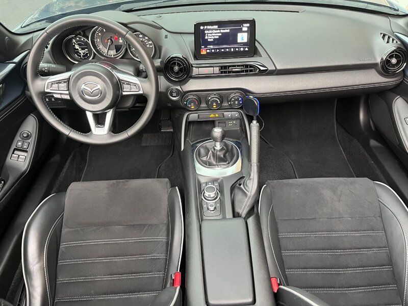 Used 2021 MAZDA MX-5 Miata Club w/ Brembo/BBS Recaro Package RWD image 5