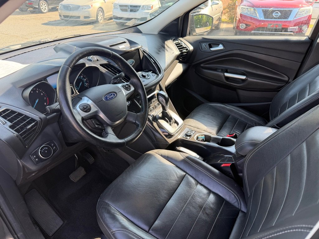 Used 2016 Ford Escape Titanium w/ Equipment Group 301A FWD image 12