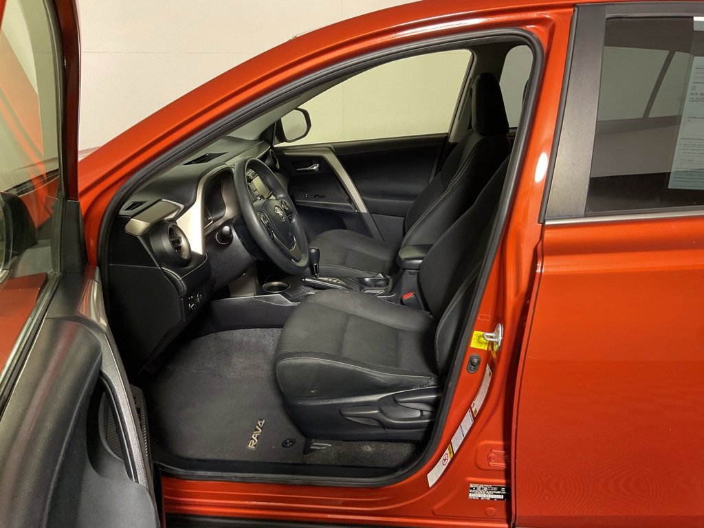 Used 2015 Toyota RAV4 XLE image 16
