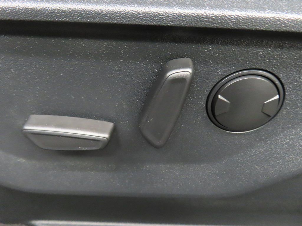 Used 2025 Ford F250 Lariat w/ Lariat Ultimate Package image 12