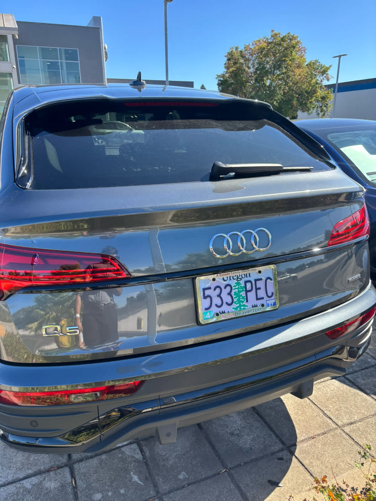 Used 2023 Audi Q5 2.0T Premium Plus w/ Premium Plus Package AWD/4WD image 4