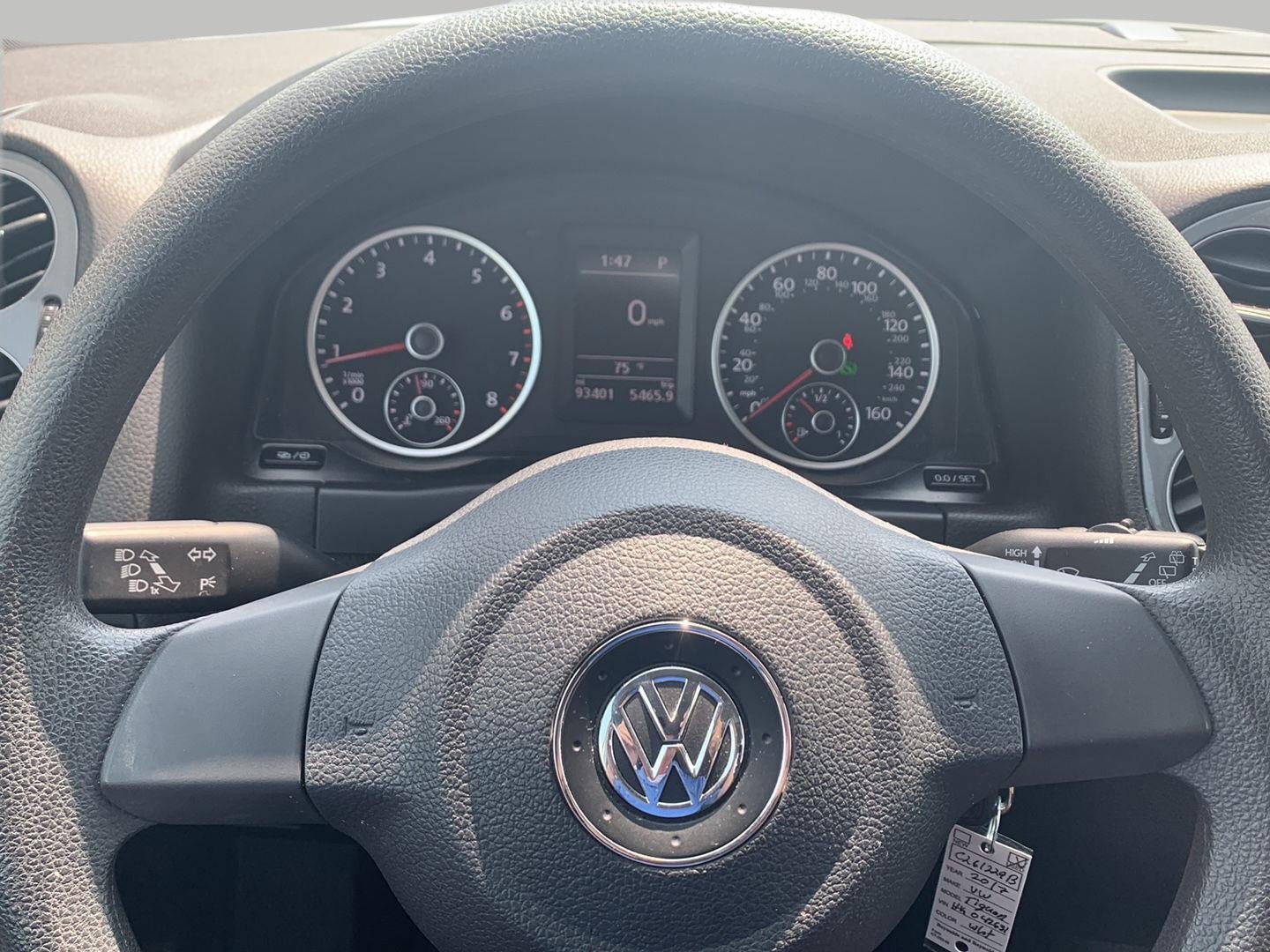 Used 2017 Volkswagen Tiguan Limited w/ Alloy Wheels Package AWD/4WD image 9
