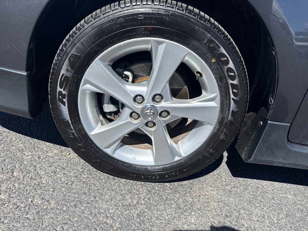 Used 2013 Toyota Corolla S image 29