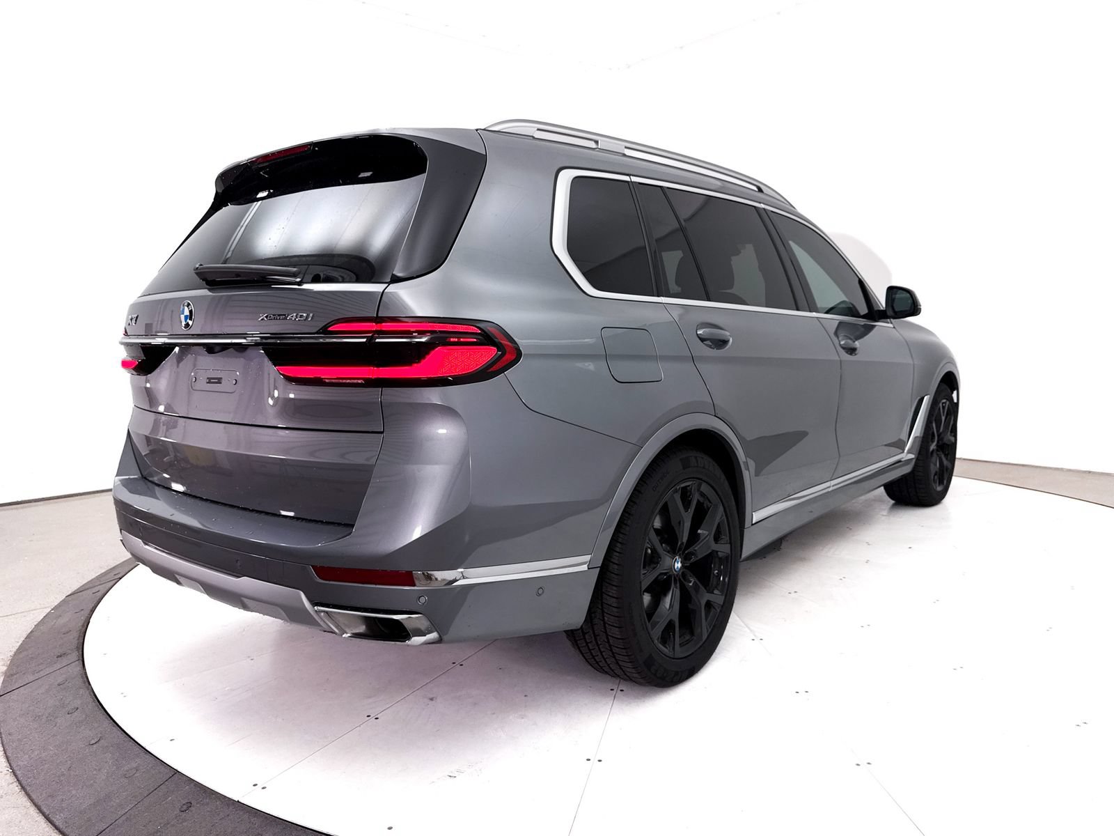 Used 2024 BMW X7 xDrive40i w/ Premium Package AWD/4WD image 20