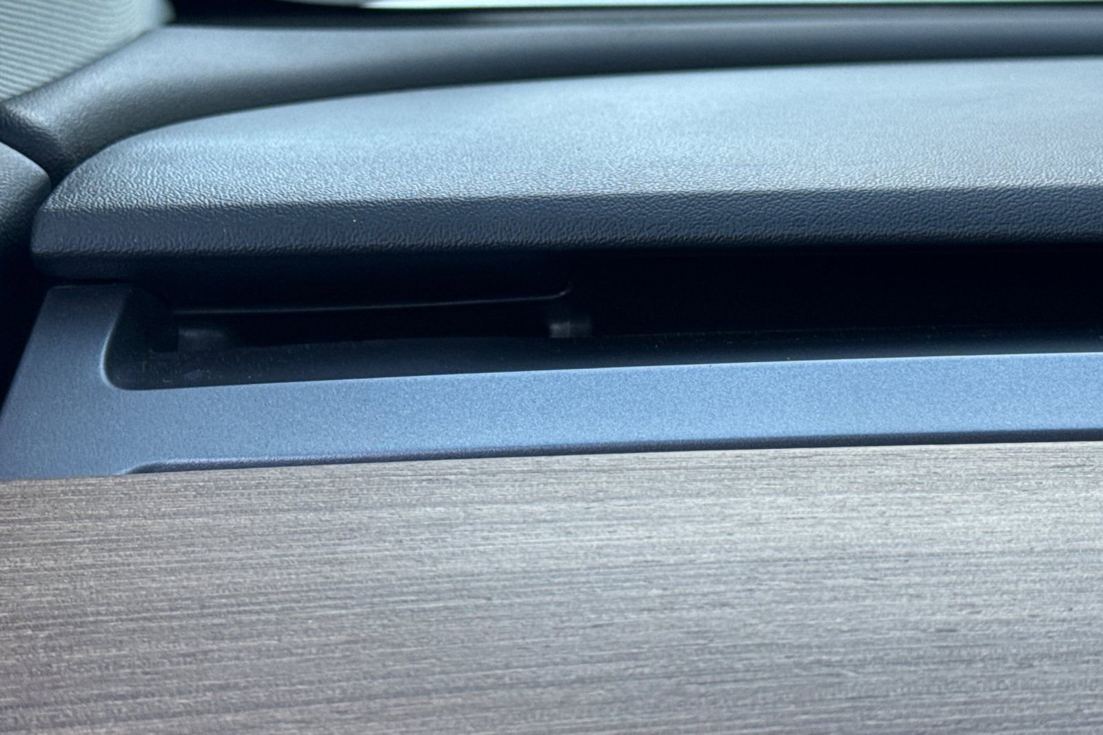 Used 2023 Tesla Model 3 Standard Range image 28