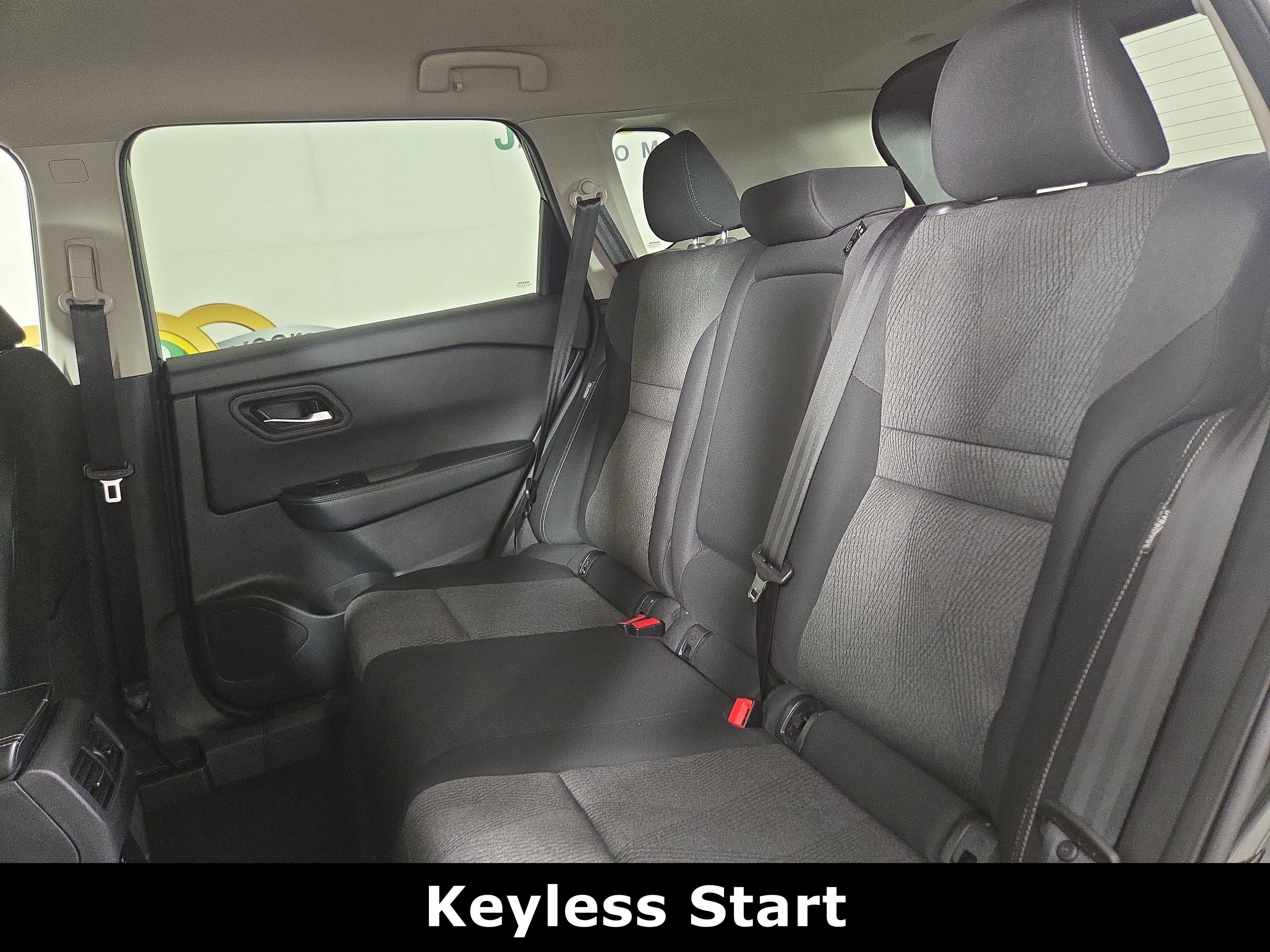 Used 2025 Nissan Rogue SV AWD/4WD image 11