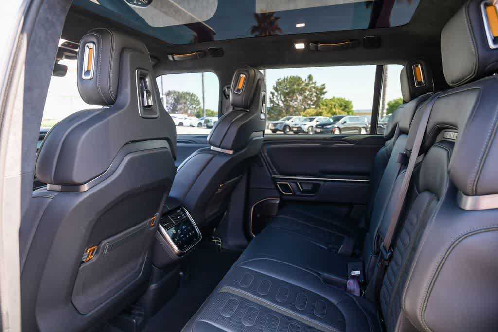 Used 2023 Rivian R1S Adventure AWD/4WD image 20