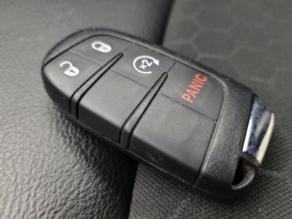 Used 2019 Jeep Compass Altitude image 32