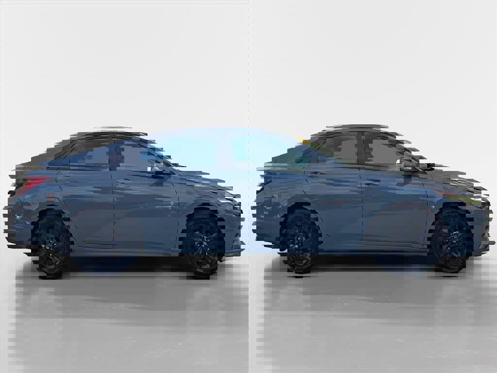 Used 2021 Hyundai Elantra SEL w/ Convenience Package image 2