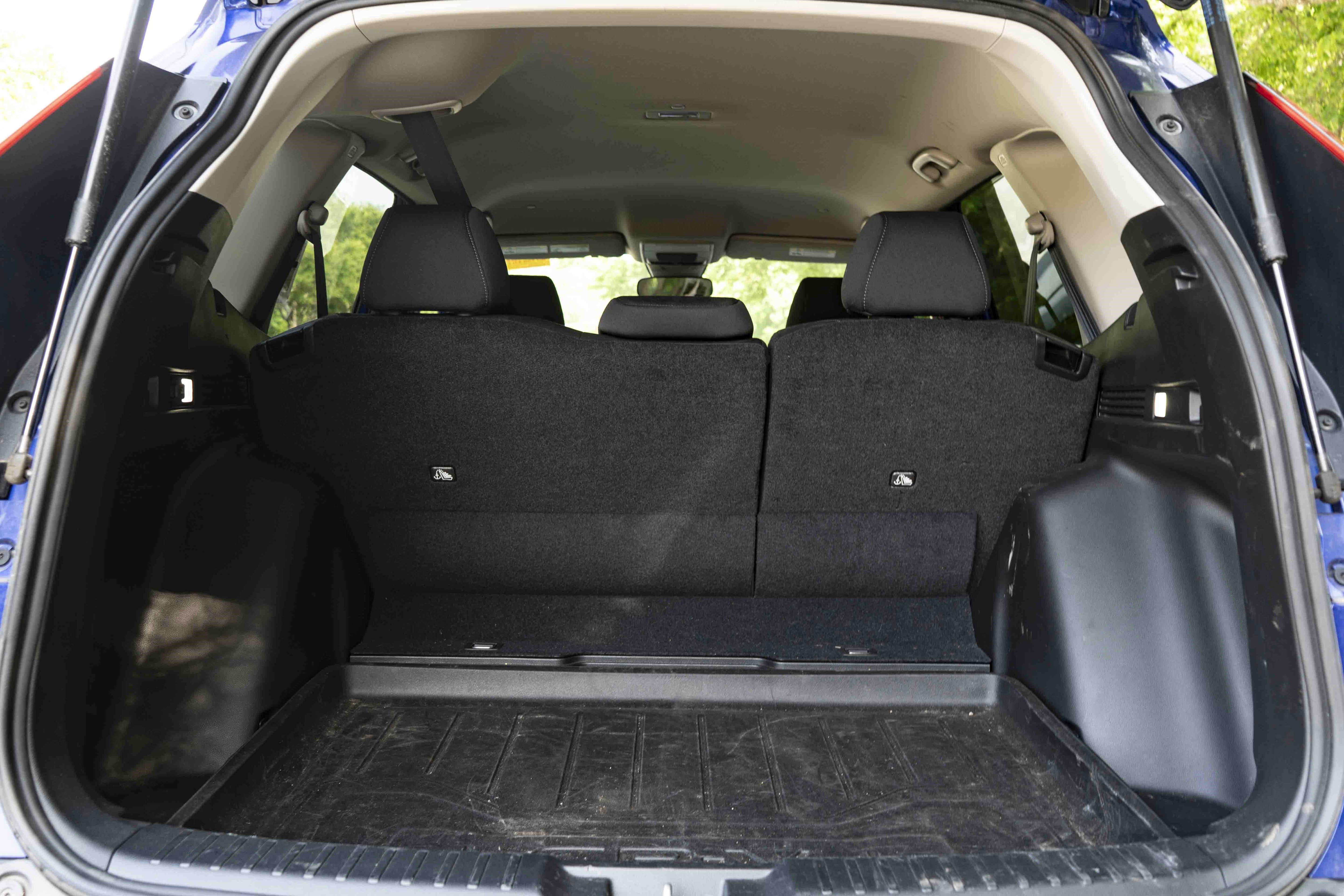 Used 2025 Honda CR-V LX image 38