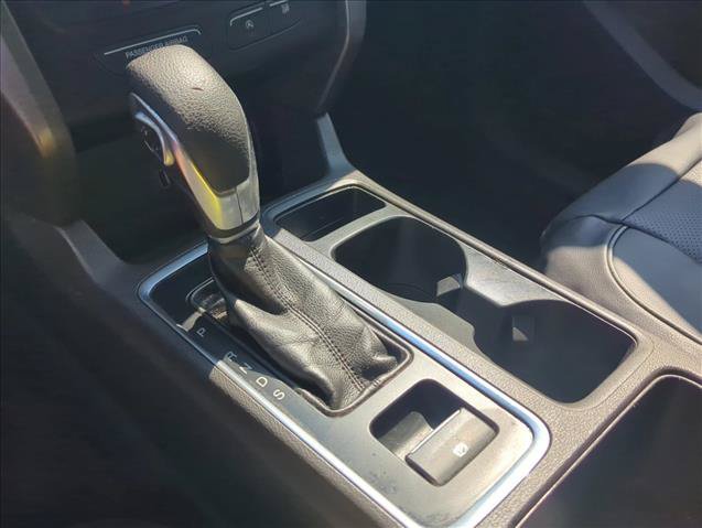 Used 2018 Ford Escape SE FWD image 16