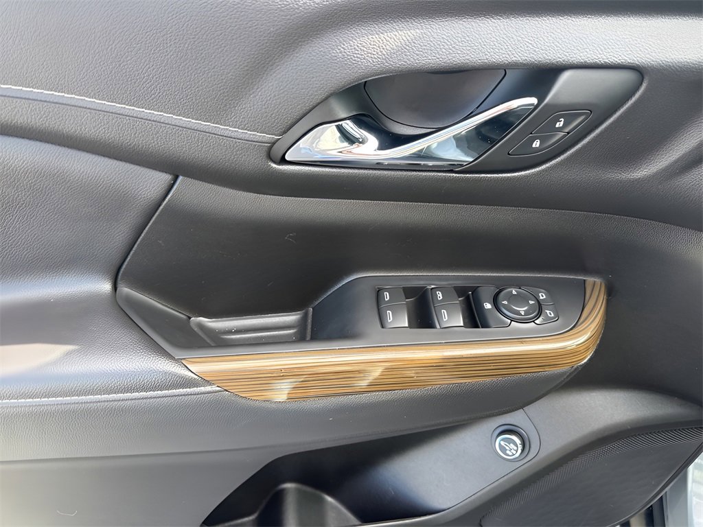 Used 2023 GMC Acadia SLE w/ Driver Convenience Package image 21