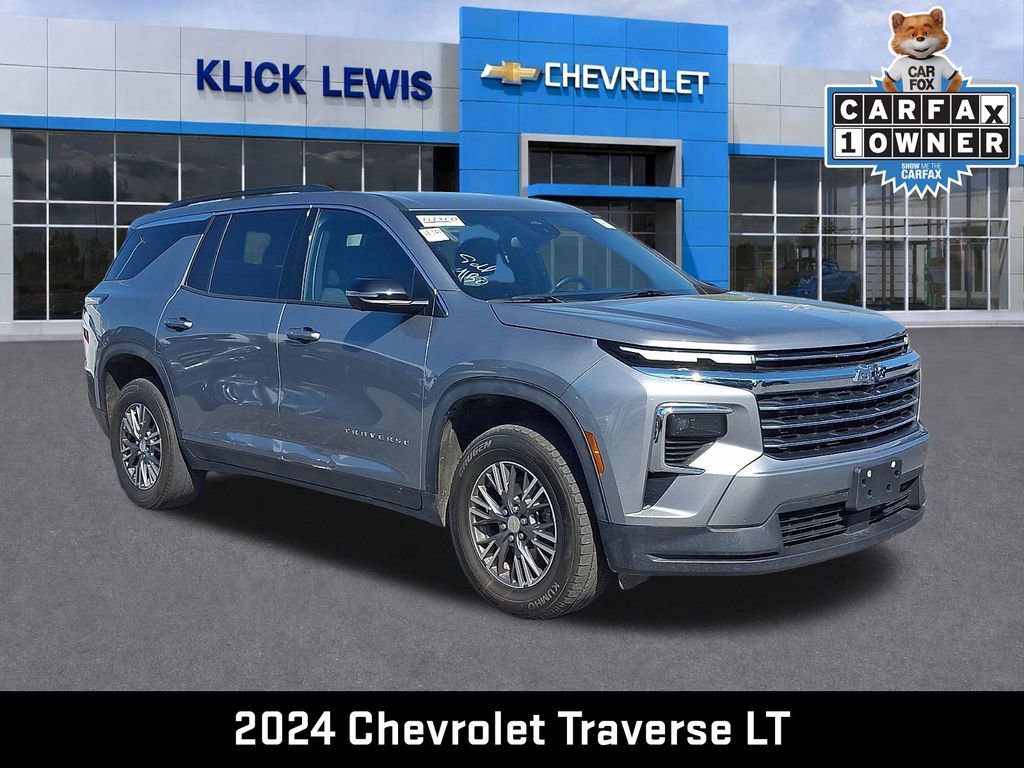 Used 2024 Chevrolet Traverse LT AWD/4WD image 1