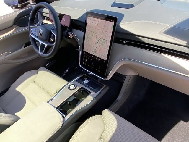 Certified 2025 Volvo EX90 Ultra AWD/4WD image 12