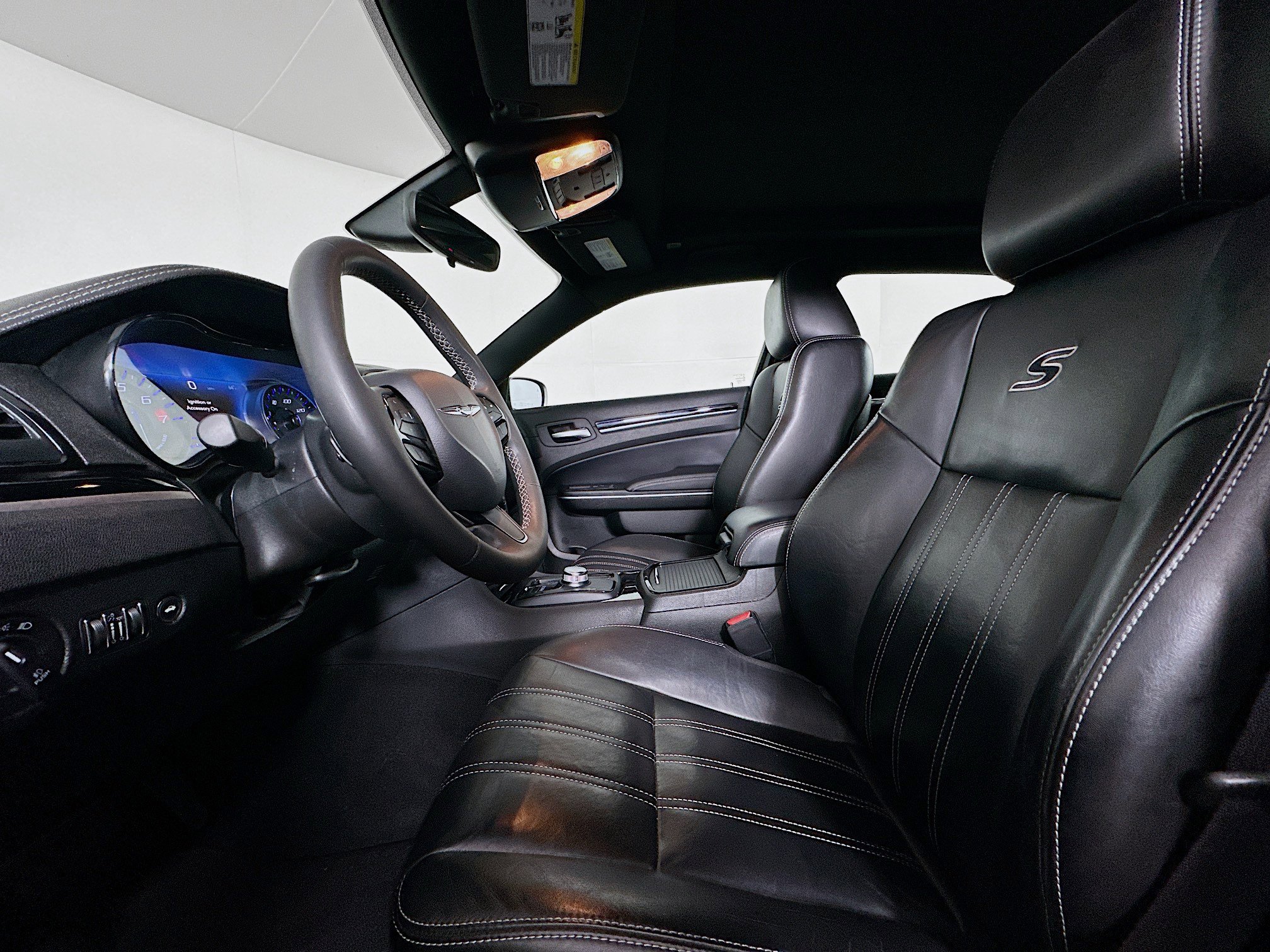 Used 2023 Chrysler 300 S image 13