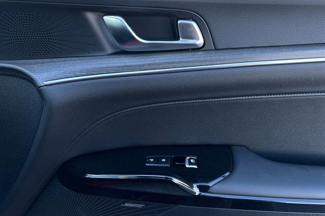 New 2025 Kia K5 EX image 19