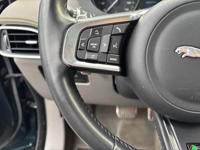 Used 2018 Jaguar F-PACE R-Sport image 14