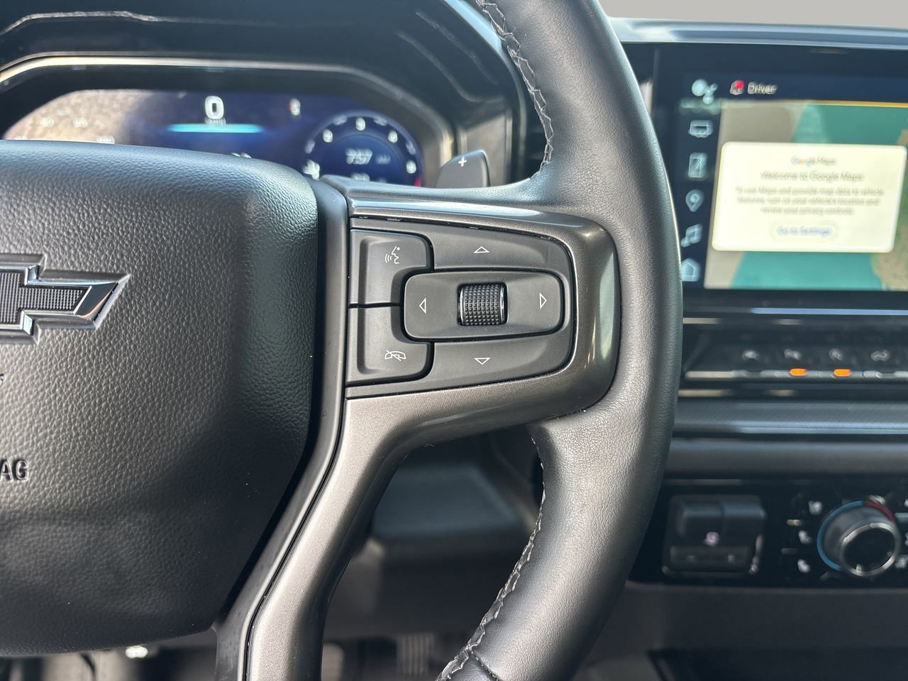 Used 2024 Chevrolet Silverado 1500 ZR2 w/ Technology Package image 24