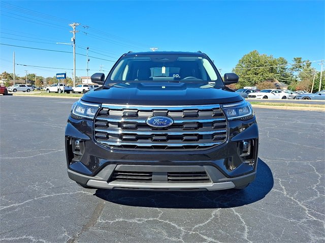 New 2026 Ford Explorer Active w/ Active Comfort Package image 2