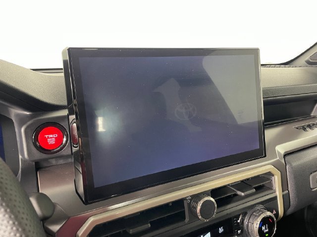 Used 2024 Toyota Tacoma TRD Off-Road w/ TRD Off Road Premium Package AWD/4WD image 7
