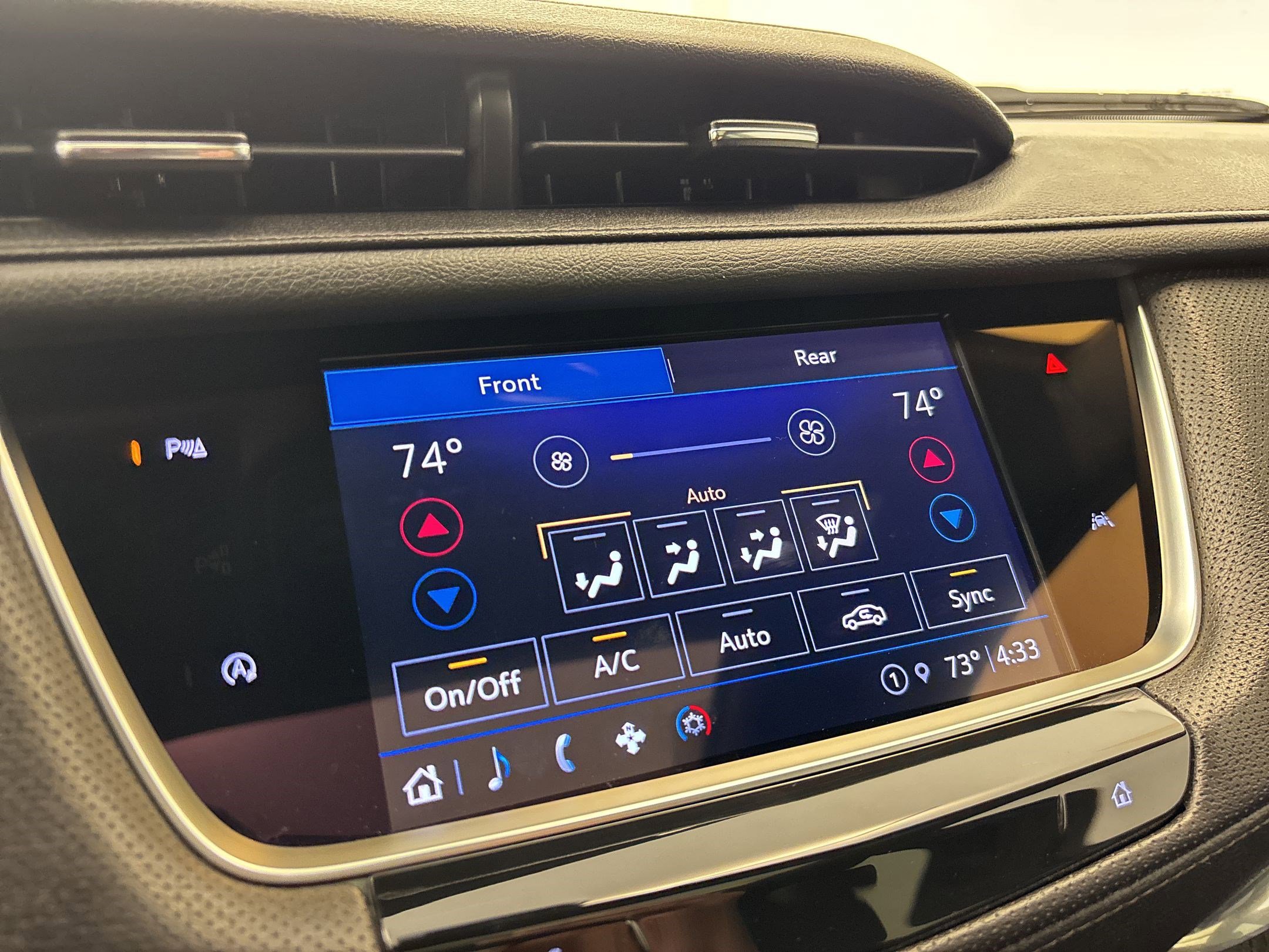 Used 2022 Cadillac XT6 Luxury w/ LPO, Floor Liner Package AWD/4WD image 25